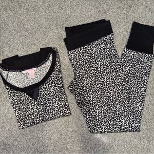Victoria’s Secret Thermal Fireside Pajama Set Gray Leopard Print - XS